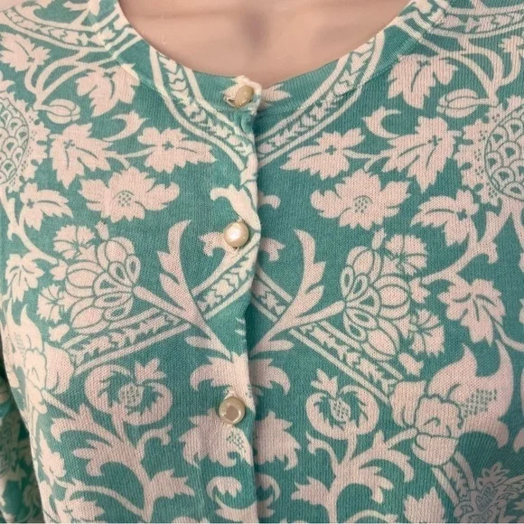𝅺ann Taylor LOFT teal & white detailed button up sweater, S, floral pineapples. - Picture 6 of 13